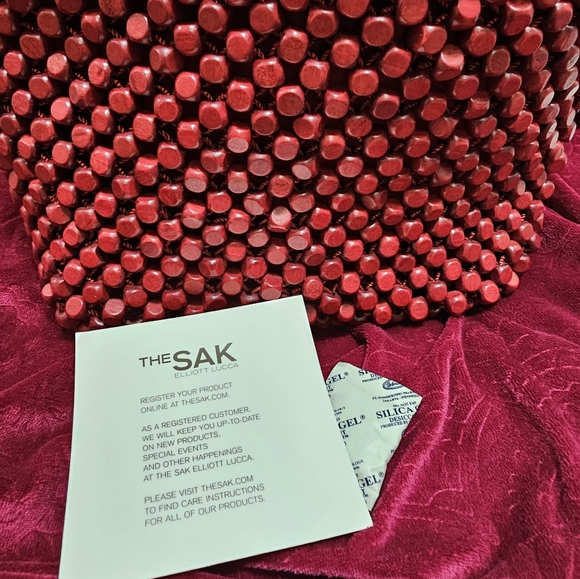 NWT THE SAK RED BEADED PURSE - Picture 6 of 7